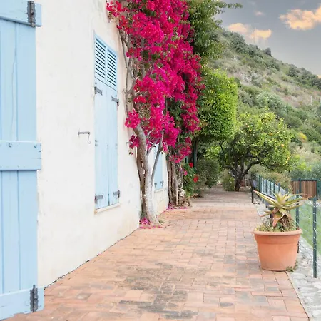 Apartamento 100metri Dal Mare - Vista Mare - Free Parking-wifi Terracina